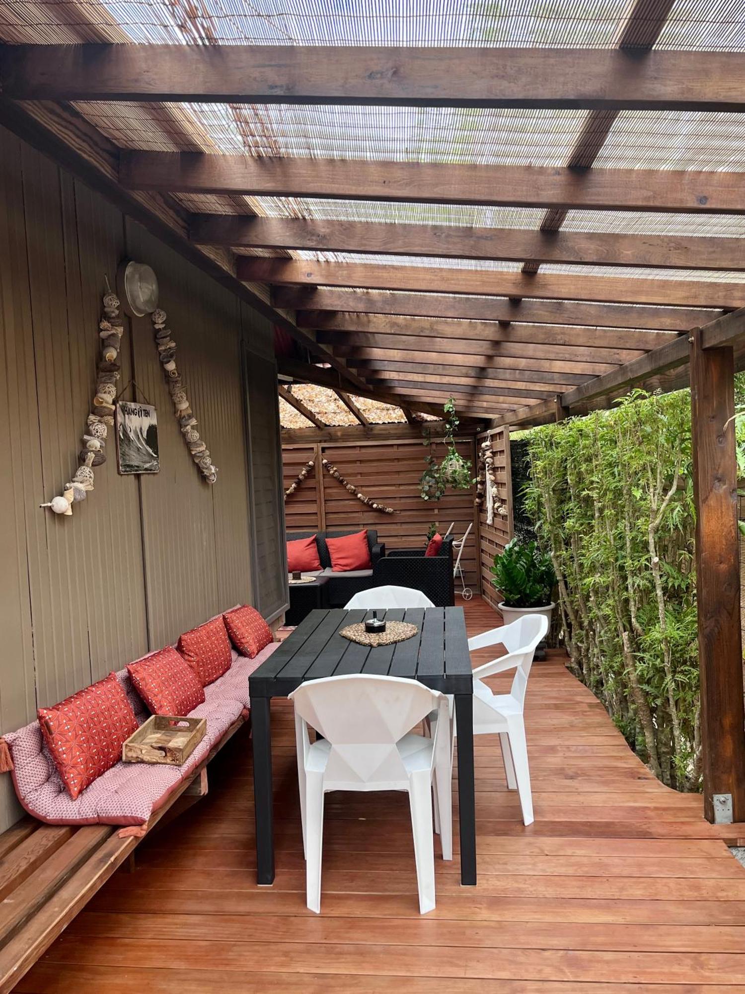 Faaora Lodge, Little Paradise Haapiti 외부 사진