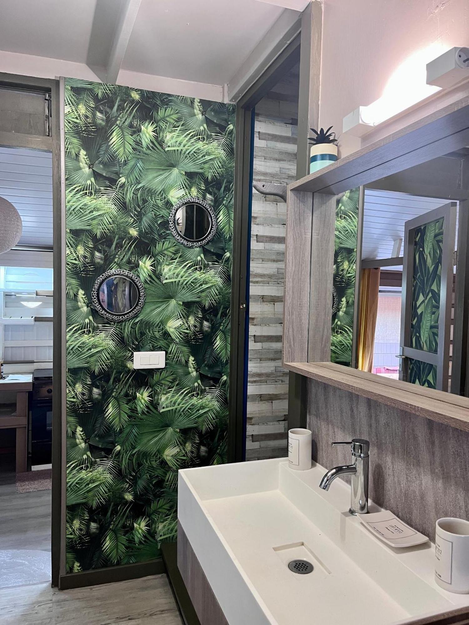 Faaora Lodge, Little Paradise Haapiti 외부 사진