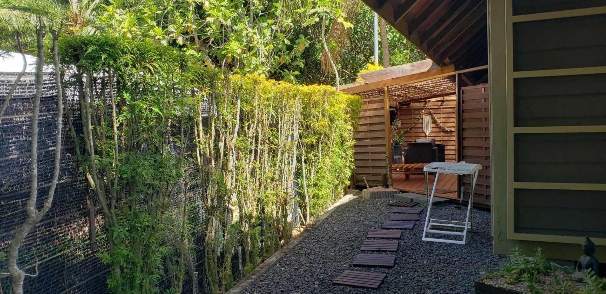 Faaora Lodge, Little Paradise Haapiti 외부 사진